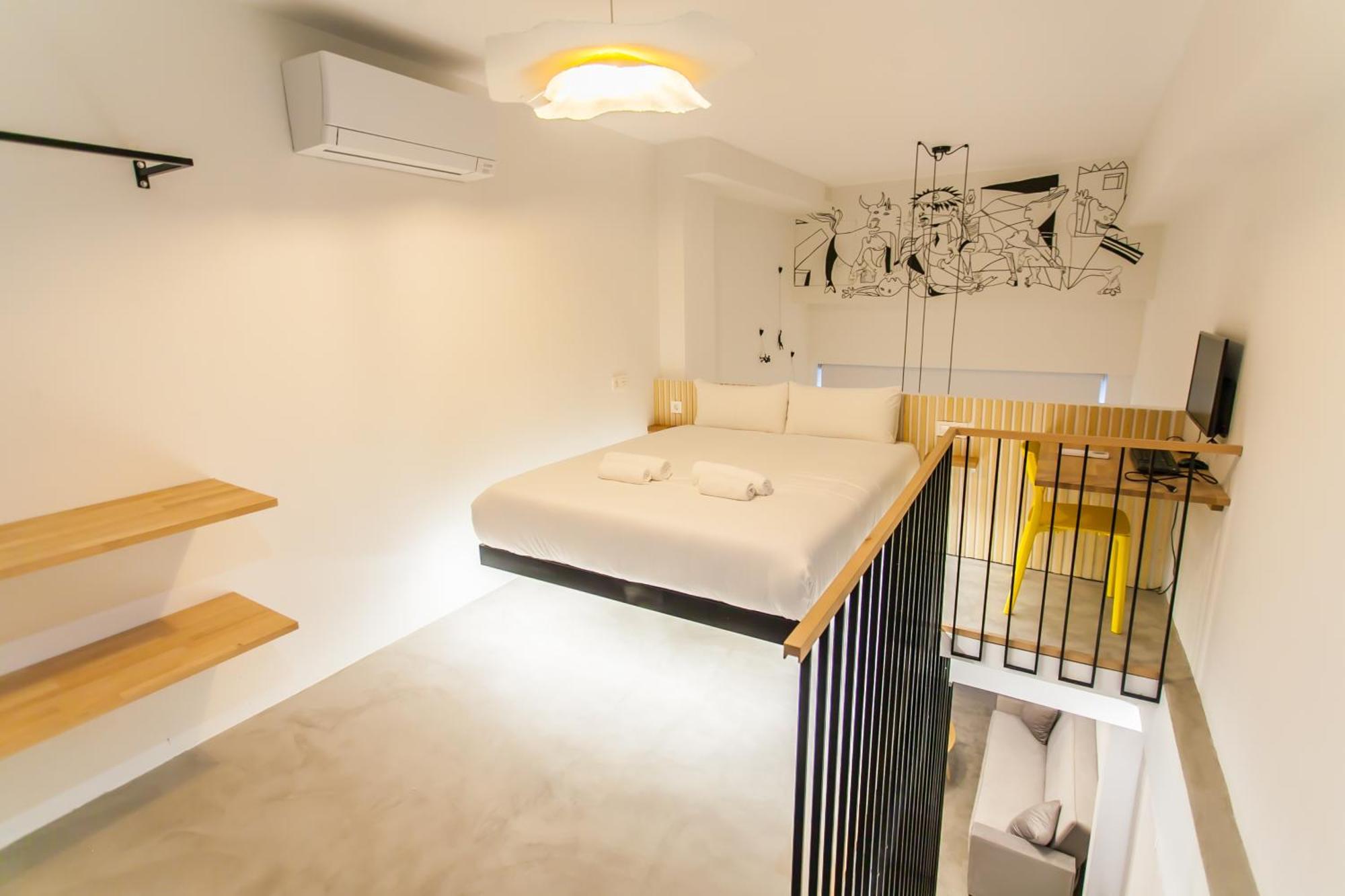 Guernica Luxury Duplex - Location, Light, And Art Apartment Madrid Luaran gambar