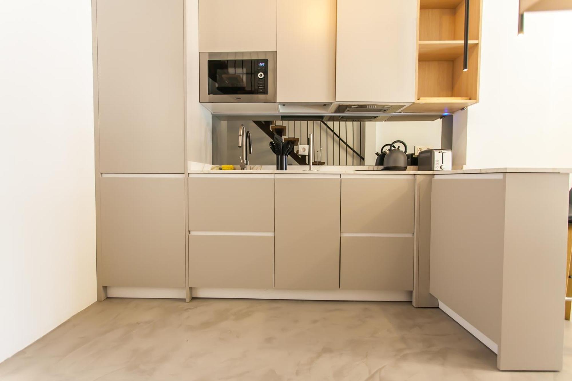 Guernica Luxury Duplex - Location, Light, And Art Apartment Madrid Luaran gambar